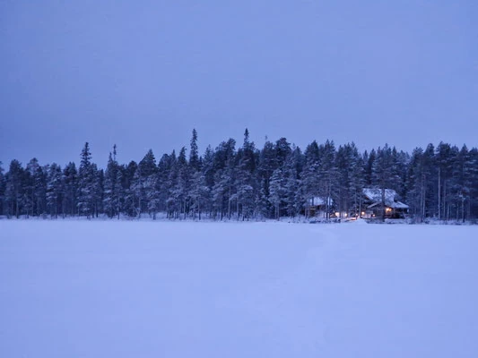 Tageslicht im Winter in Ranua: kurze Tage und lange Dämmerung