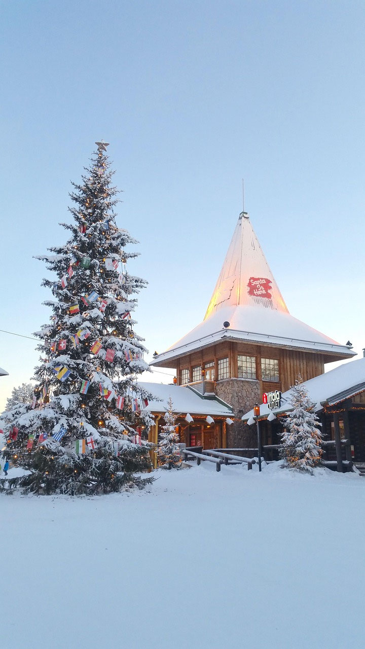 Santa Claus Village Rovaniemi: Alles über den Weihnachtsmann am Polarkreis