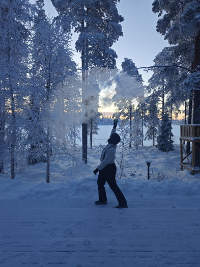 Gefrorene Seifenblasen in Lappland: Anleitung, Tipps und Fotospots in Ranua